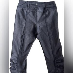 🦄🤩 Lululemon Dignity Crop Black Slub Denim